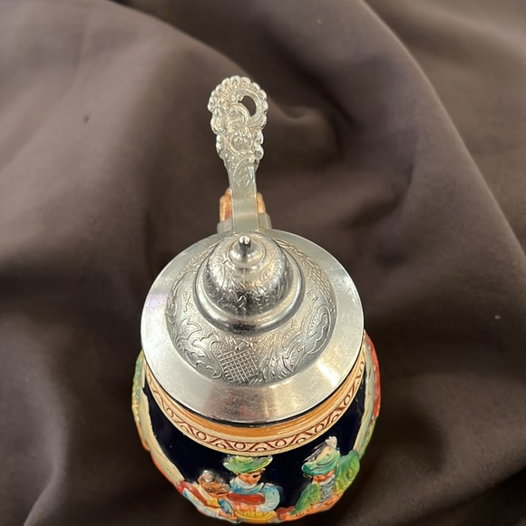 Rare Vintage DBGM Western
Germany - German Beer Stein - Pewter Lid Ceramic Mug - Picture 8 of 10